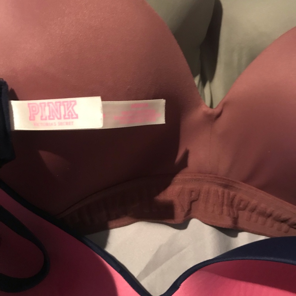 Pink Bras - Picture 3 of 5